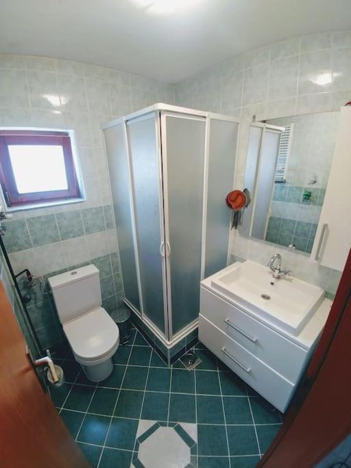 Casa Farmak - 4 Bedroom Lux Apartment With Infinity Pool & Lake View Ohrid Exteriör bild