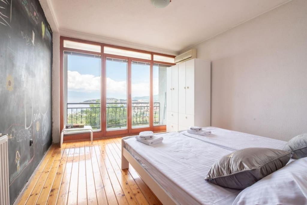 Casa Farmak - 4 Bedroom Lux Apartment With Infinity Pool & Lake View Ohrid Exteriör bild