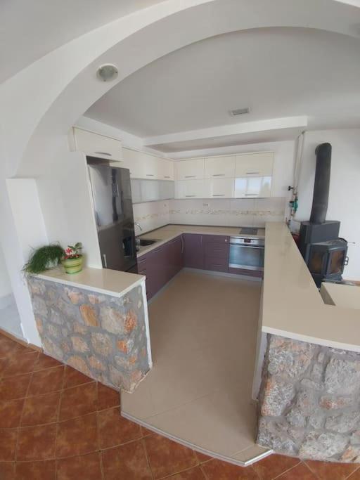 Casa Farmak - 4 Bedroom Lux Apartment With Infinity Pool & Lake View Ohrid Exteriör bild